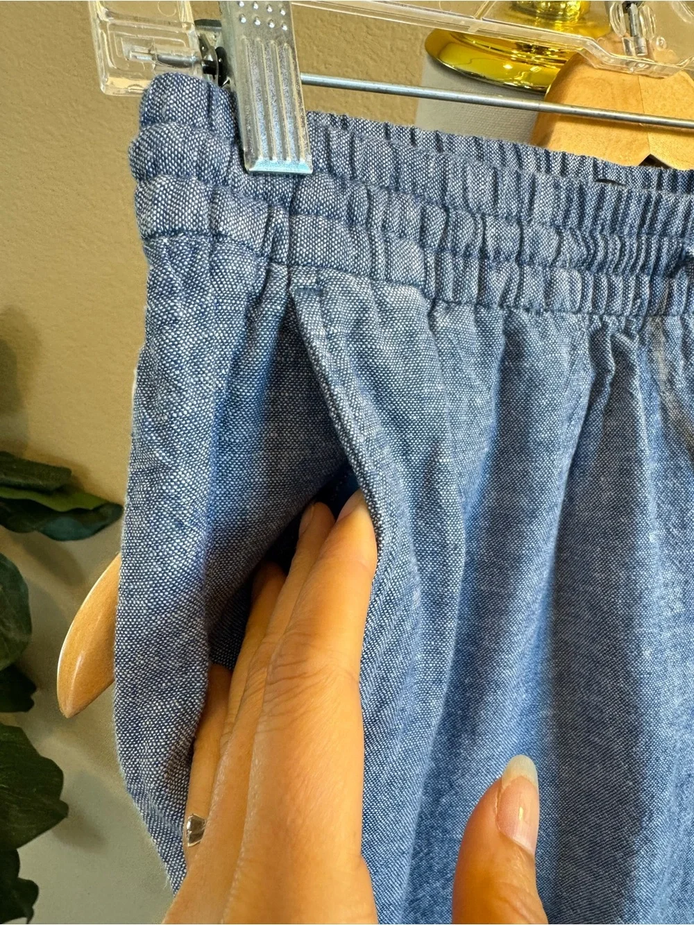 Banana Republic Women’s Cropped Linen Jogger Pants Size XS Blue Chambray Cargo